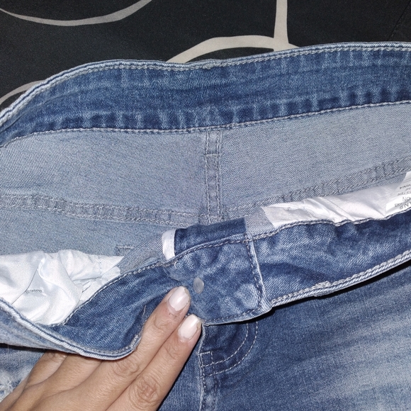 Distressed denim cut off shorts, size M - Picture 4 of 5